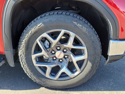 Used 2023 GMC Sierra 1500 SLT image 6