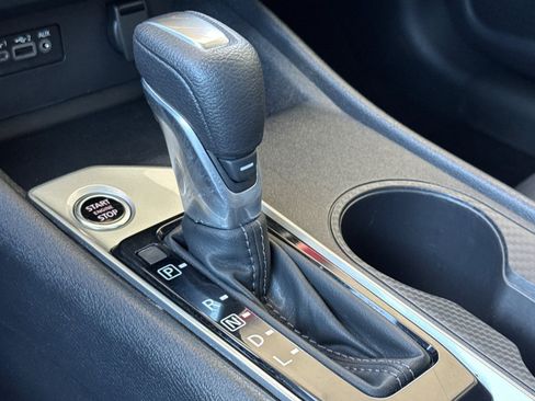 Used 2025 Nissan Altima 2.5 SV FWD image 18