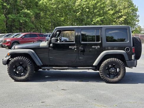 Used 2015 Jeep Wrangler Unlimited Sport AWD/4WD image 2