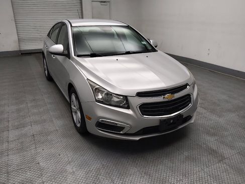 Used 2015 Chevrolet Cruze LT FWD image 13