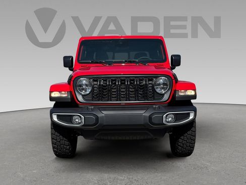 New 2025 Jeep Gladiator Sport image 26
