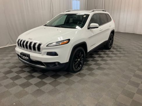 Used 2018 Jeep Cherokee Limited AWD/4WD image 10