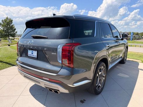 Used 2024 Hyundai Palisade Limited AWD/4WD image 9