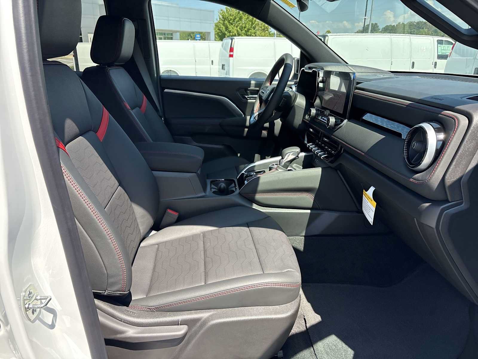 New 2026 Chevrolet Colorado Z71 w/ Technology Package AWD/4WD image 29