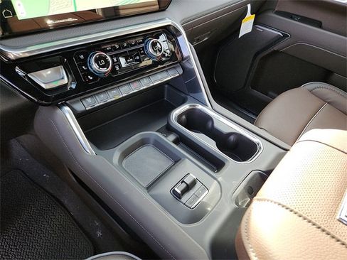 New 2026 GMC Sierra 2500 Denali w/ Max Trailering Package image 20