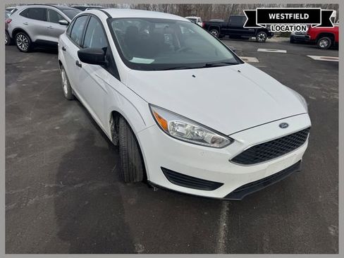 Used 2017 Ford Focus S image 1
