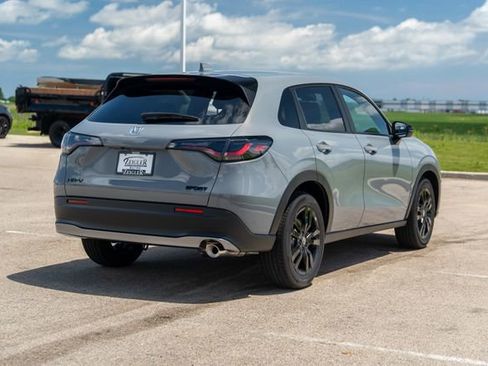 New 2026 Honda HR-V Sport image 7
