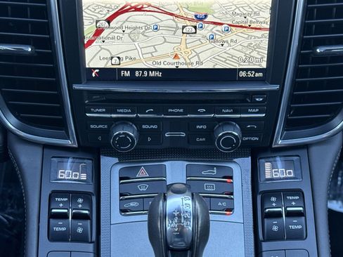 Used 2014 Porsche Panamera GTS AWD/4WD image 20