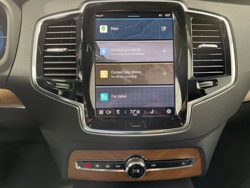 Used 2025 Volvo XC90 T8 Plus image 19