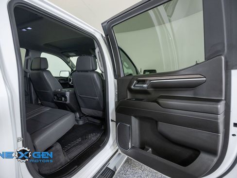 Used 2024 Chevrolet Silverado 1500 LTZ w/ LTZ Convenience Package II AWD/4WD image 36
