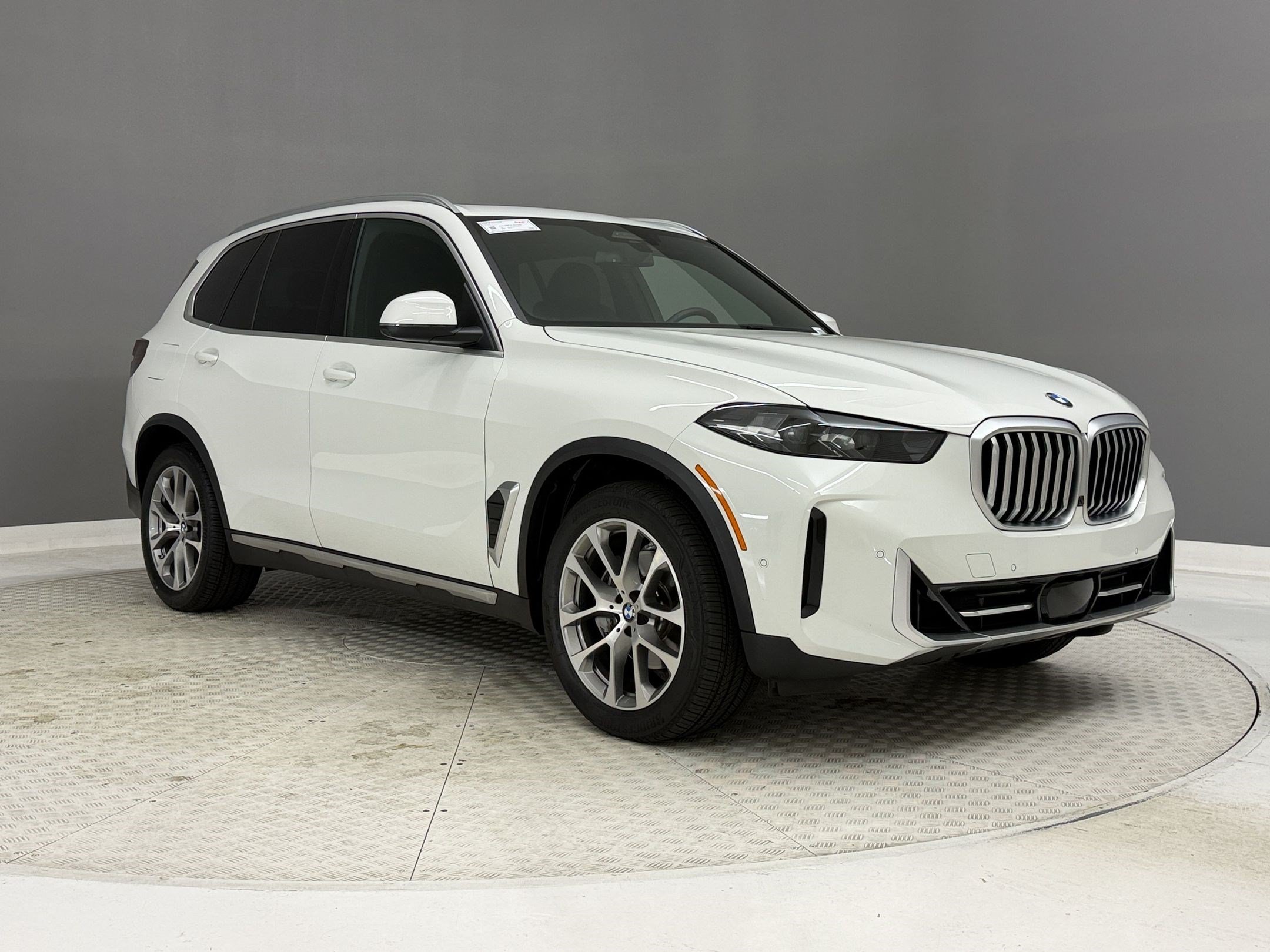 Used 2024 BMW X5 sDrive40i RWD image 7