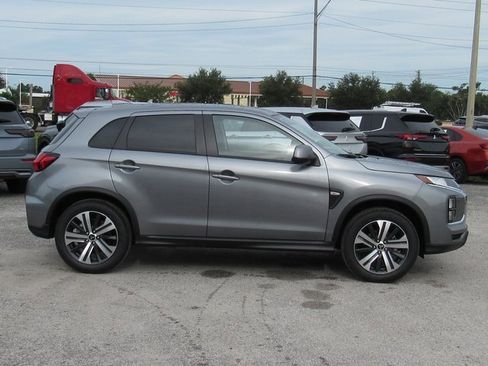 Used 2025 Mitsubishi Outlander Sport ES image 2