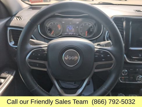 Used 2019 Jeep Cherokee Limited AWD/4WD image 16