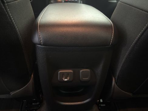 Used 2020 Chevrolet Colorado ZR2 image 27