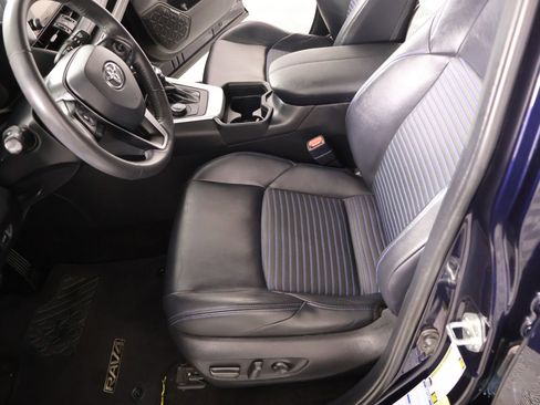 Used 2020 Toyota RAV4 XSE image 11