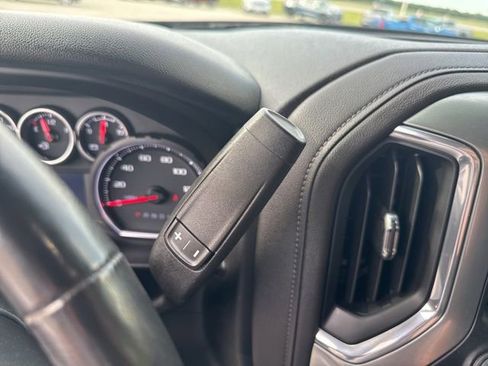 Used 2022 Chevrolet Silverado 1500 LT Trail Boss w/ LPO, Dark Essentials Package AWD/4WD image 25