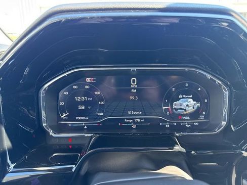 Used 2024 GMC Sierra 1500 SLT image 19