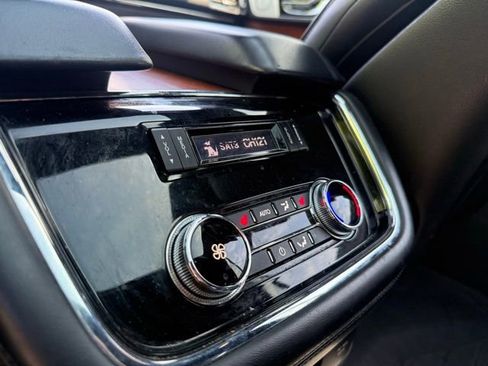 Used 2018 Lincoln Navigator L Reserve w/ Technology Package AWD/4WD image 18