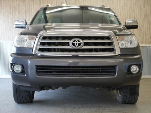 Used 2014 Toyota Sequoia Limited image 3