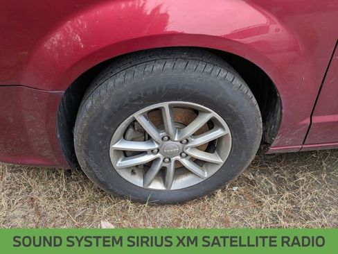 Used 2014 Dodge Grand Caravan SXT image 5