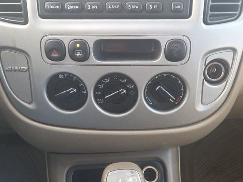 Used 2006 Ford Escape XLT image 27
