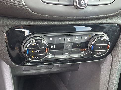 Used 2020 Buick Encore GX Select w/ Advanced Technology Package FWD image 15