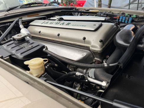 Used 1996 Jaguar XJS 4.0 Convertible image 36
