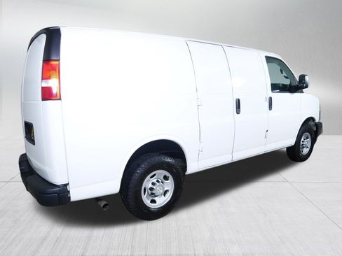 Used 2021 Chevrolet Express 2500 w/ Safety Package RWD image 7
