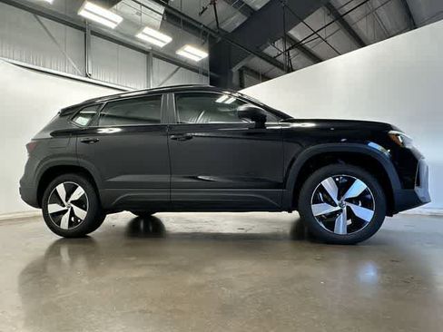 Used 2025 Volkswagen Taos S AWD/4WD image 3