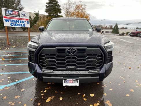 Used 2024 Toyota Tundra Limited w/ TRD Off-Road Package image 8