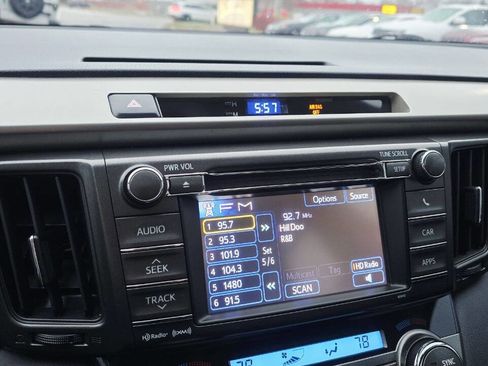 Used 2013 Toyota RAV4 Limited image 15