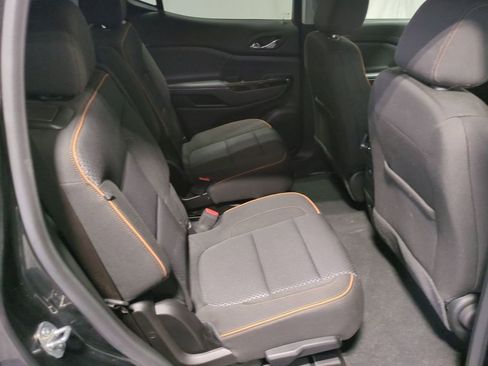 Used 2023 GMC Acadia AT4 image 24