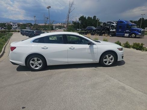 Used 2024 Chevrolet Malibu LS FWD image 39