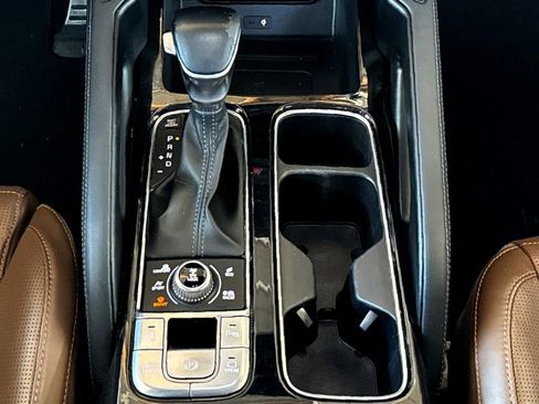 Used 2021 Kia Telluride SX w/ SX Prestige Package image 23