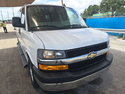 Used 2023 Chevrolet Express 3500 LT w/ LT Preferred Equipment Group RWD image 2