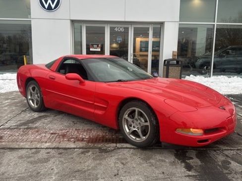 Used 2004 Chevrolet Corvette Base w/ Roof Package image 1