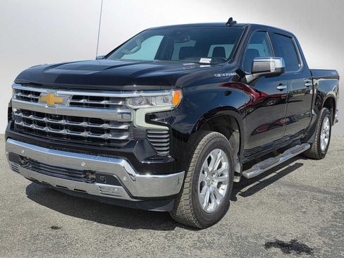 Used 2023 Chevrolet Silverado 1500 LTZ AWD/4WD image 7