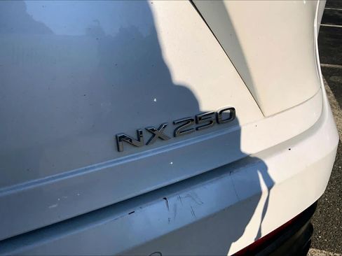 Used 2023 Lexus NX 250 FWD image 10