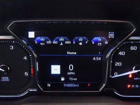 Used 2023 GMC Sierra 3500 Denali w/ Denali Ultimate Package AWD/4WD image 28