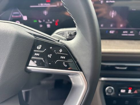 Used 2025 Audi Q5 Premium w/ Convenience Package image 23