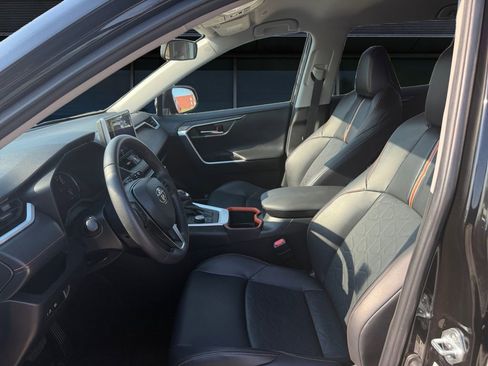 Used 2024 Toyota RAV4 Adventure image 15