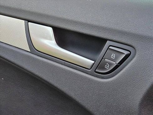 Used 2014 Audi A4 2.0T Premium w/ Audi MMI Navigation FWD image 7