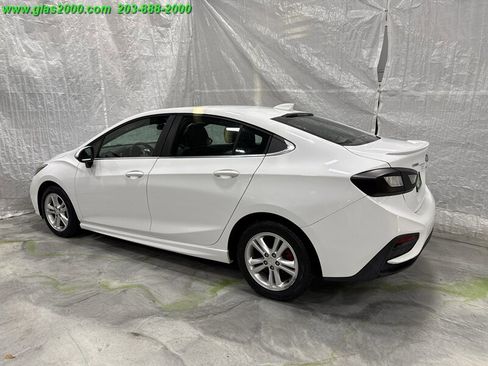 Used 2017 Chevrolet Cruze LT w/ RS Package image 7