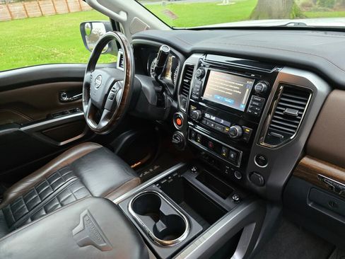 Used 2017 Nissan Titan Platinum Reserve w/ Off-Road Package image 13