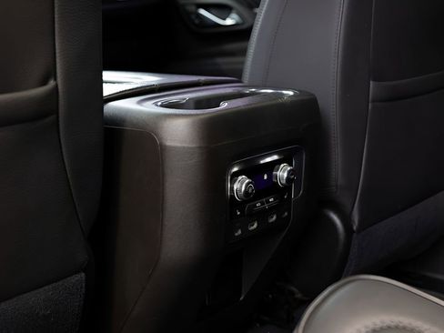 Used 2021 GMC Yukon XL Denali w/ Denali Premium Package AWD/4WD image 61