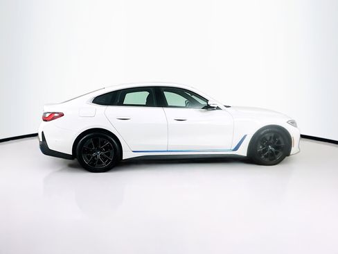 Used 2024 BMW i4 eDrive40 image 10