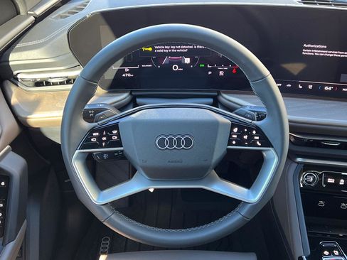 New 2025 Audi Q5 Premium Plus image 17