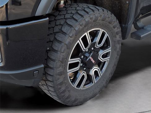 Used 2022 GMC Sierra 2500 AT4 w/ Gooseneck/5TH Wheel Package image 11