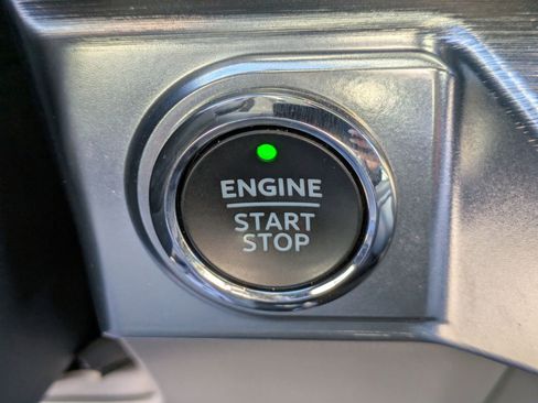 Used 2022 Ford F150 Lariat w/ Equipment Group 501A Mid image 21