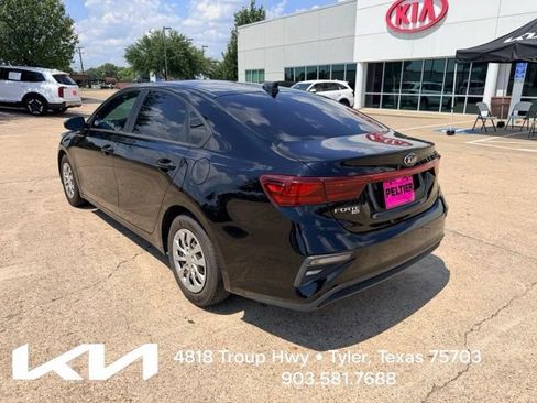 Certified 2021 Kia Forte Sedan FWD image 7